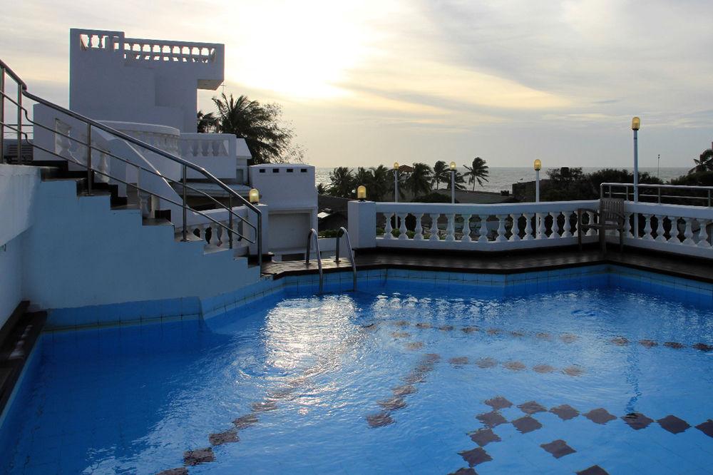 Royal Castle Hotel Negombo Dış mekan fotoğraf