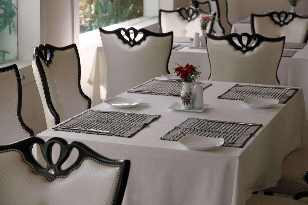 Royal Castle Hotel Negombo Dış mekan fotoğraf