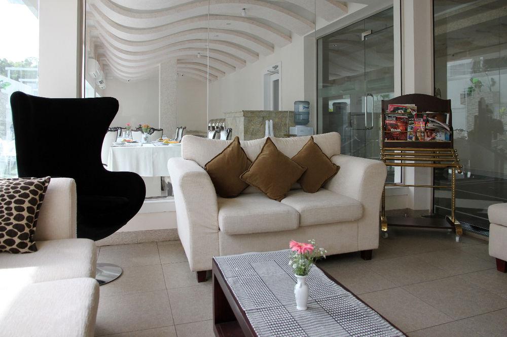 Royal Castle Hotel Negombo Dış mekan fotoğraf