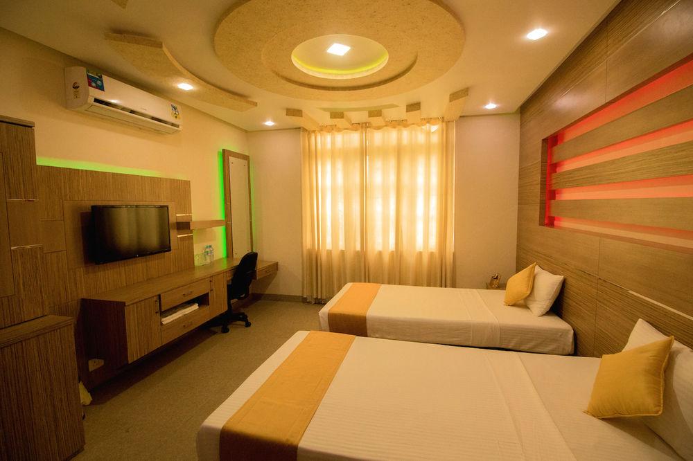 Royal Castle Hotel Negombo Dış mekan fotoğraf
