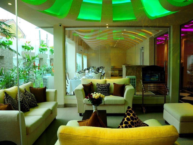 Royal Castle Hotel Negombo Dış mekan fotoğraf