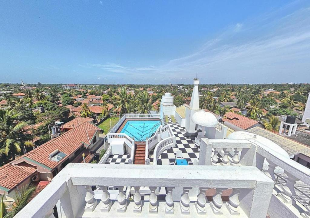 Royal Castle Hotel Negombo Dış mekan fotoğraf