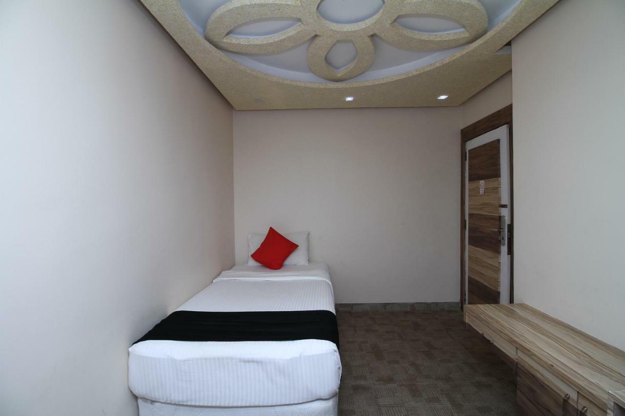 Royal Castle Hotel Negombo Dış mekan fotoğraf