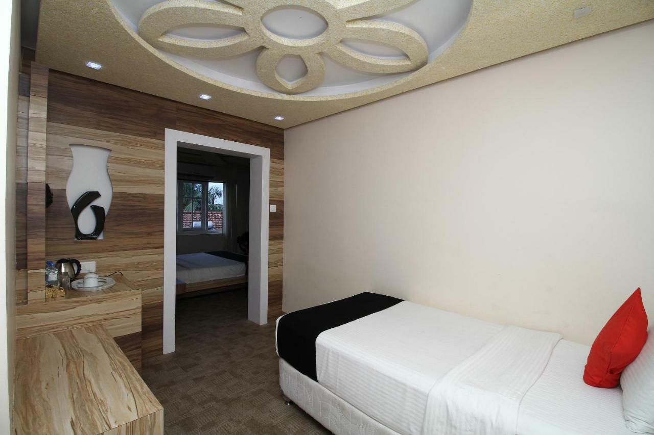 Royal Castle Hotel Negombo Dış mekan fotoğraf