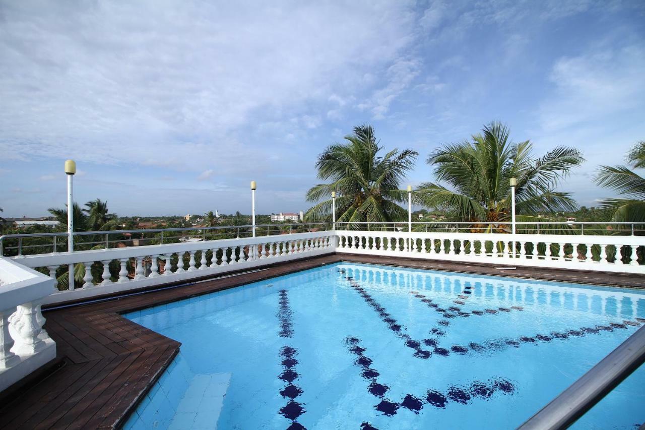 Royal Castle Hotel Negombo Dış mekan fotoğraf