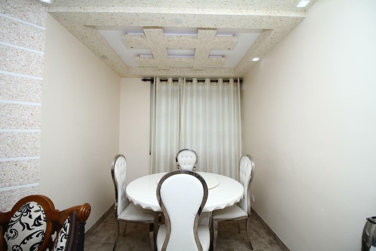 Royal Castle Hotel Negombo Dış mekan fotoğraf