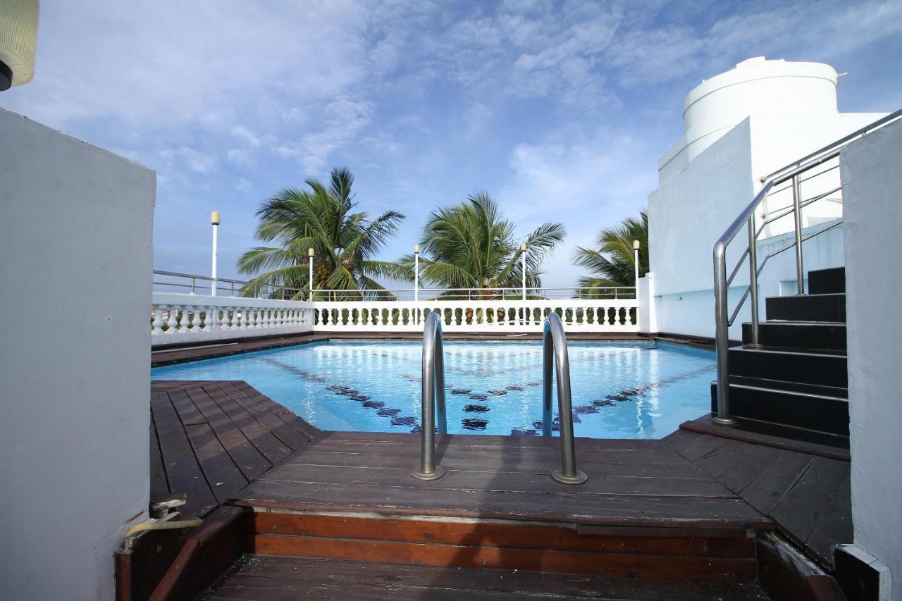 Royal Castle Hotel Negombo Dış mekan fotoğraf